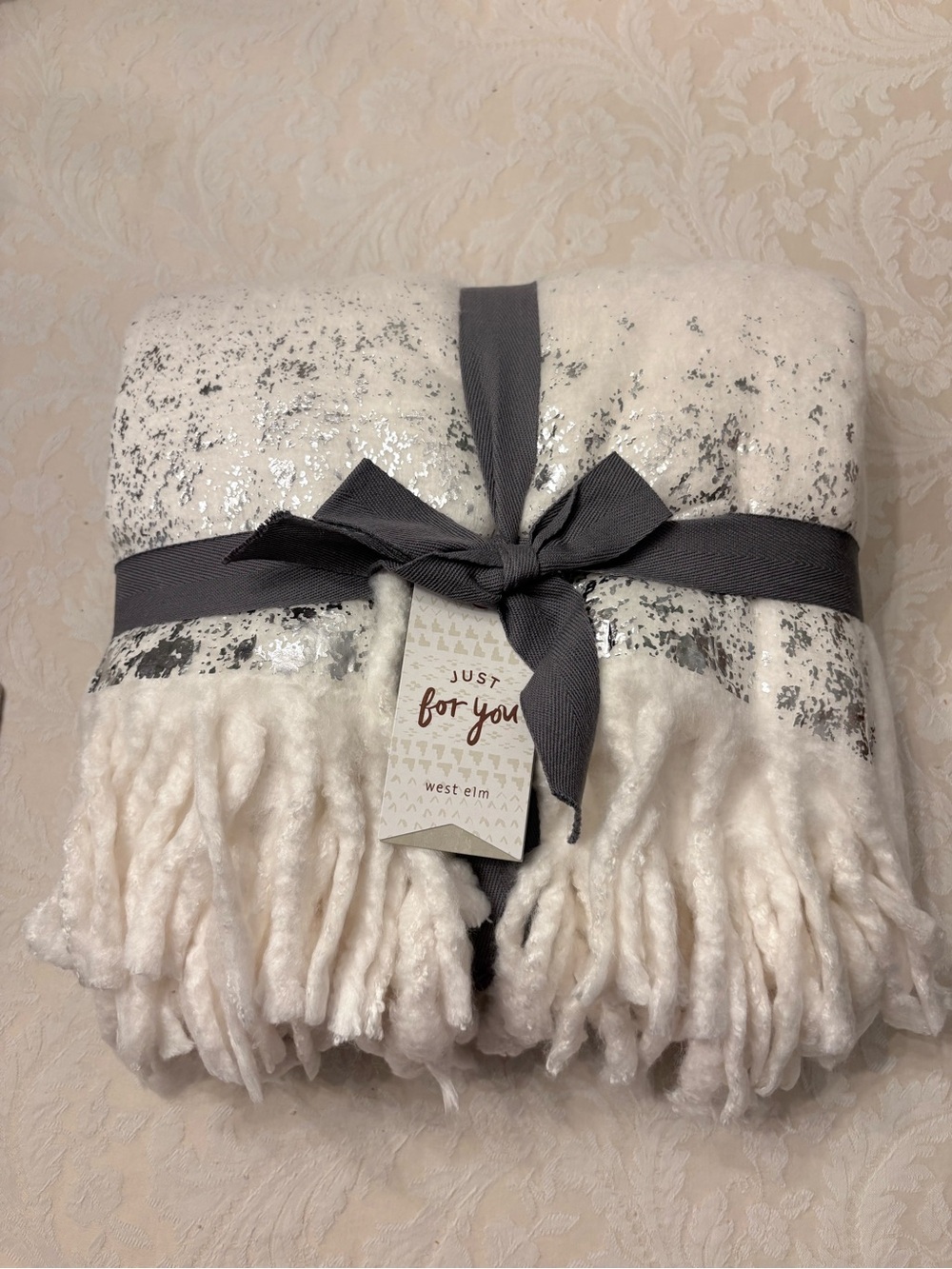 West Elm Cozy Texture Metallic Border Throw - NWT
